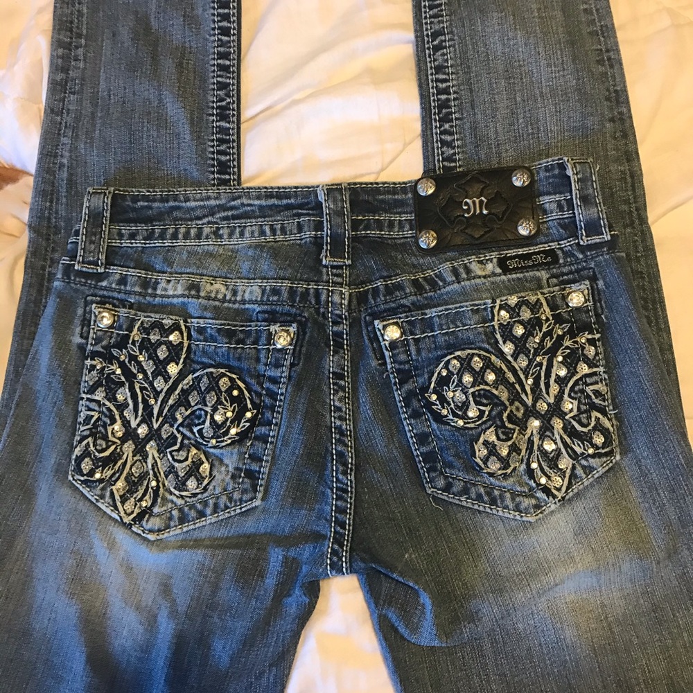 Miss Me jeans in excellent condition. 27 skinny